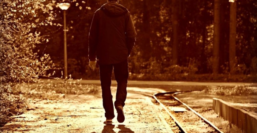 „Forrest Gump” din Italia: S-a certat cu nevasta și a ieșit la o plimbare. Nu s-a oprit 420 de km